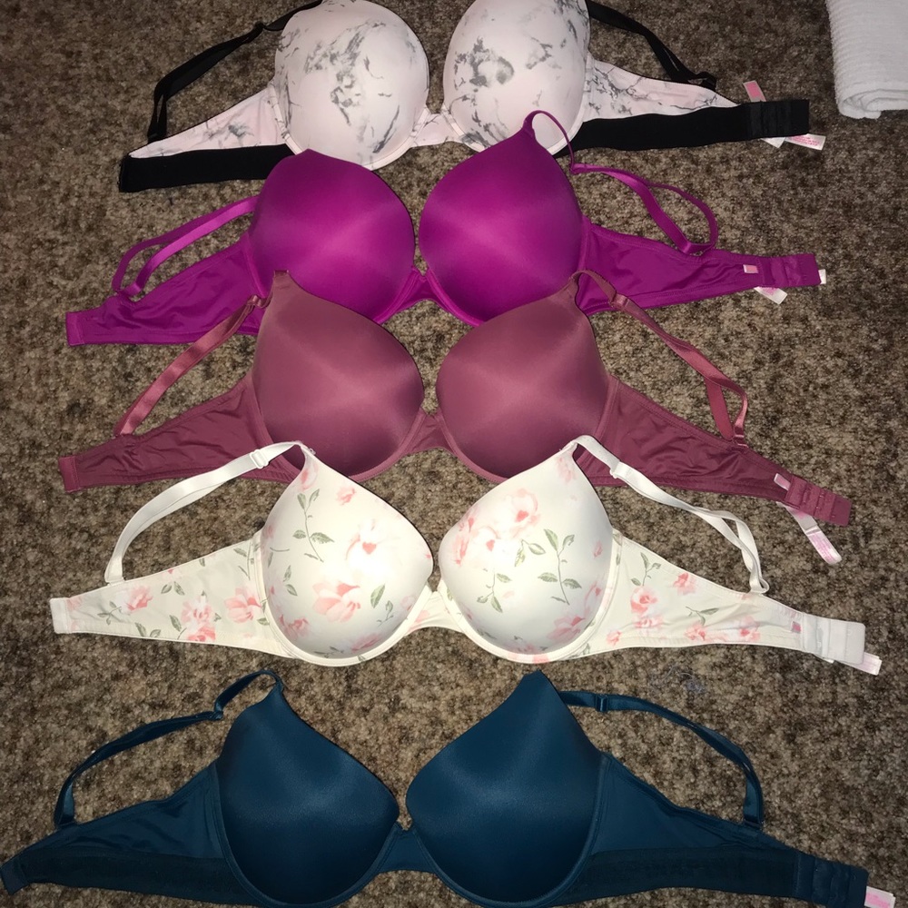 VICTORIAS SECRET BRA LOT